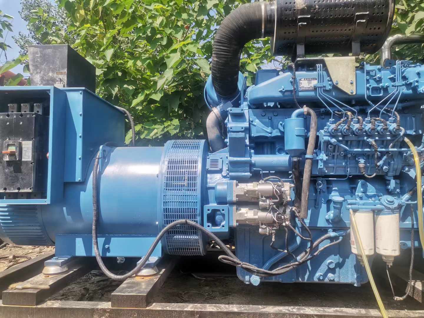 柳林详细说明降低 800kW 柴油发电机输出电流波动的方法