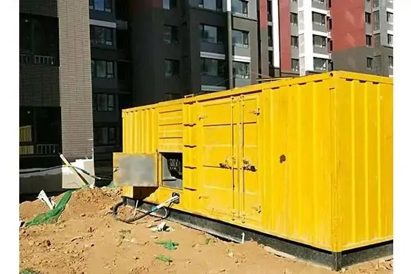 柳林发电机租赁中燃油压力过低会对发动机的哪些部件造成损坏？