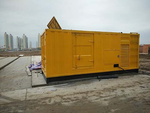 柳林合同中关于乙方责任导致工期延误的赔偿标准应该如何制定？