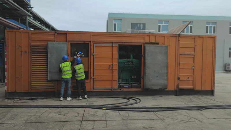 柳林如何检查柴油发电机组的机油油位？